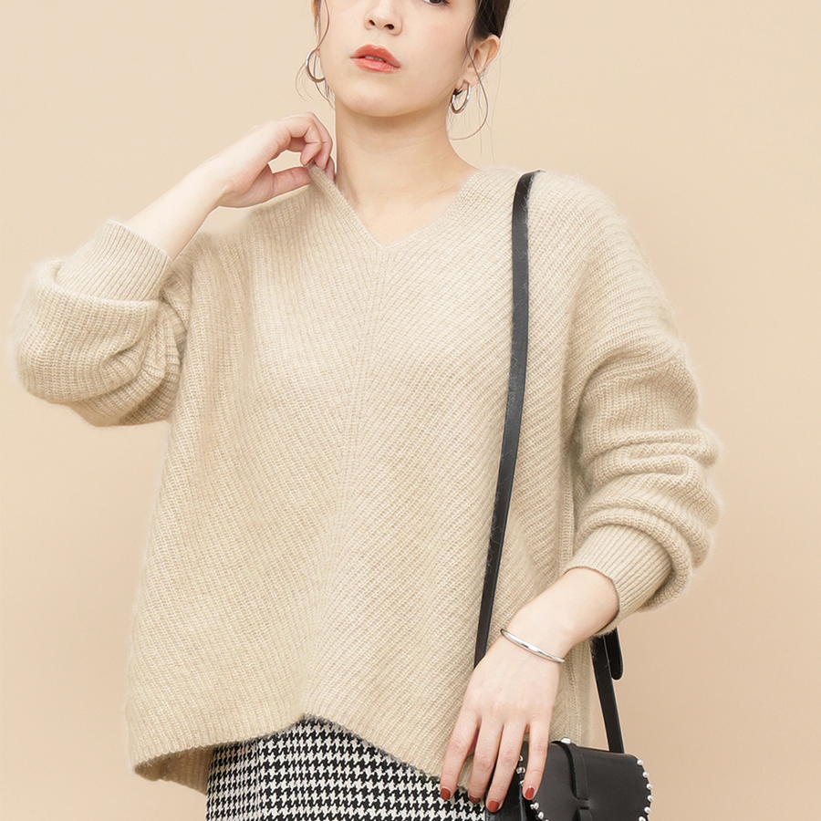 adam et rope 浣熊毛风针织套头衫小v领毛衣 均码 米色